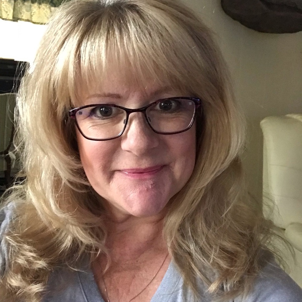 Meet your Posher, Renee